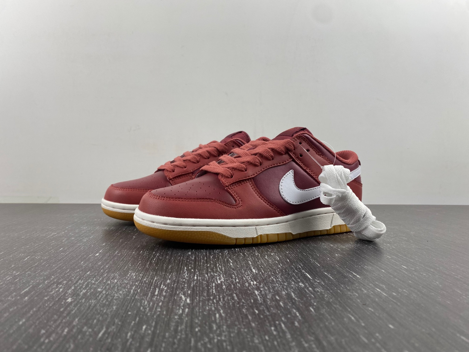 Nike Dunk Low WMNS Desert Berry DD1503-603