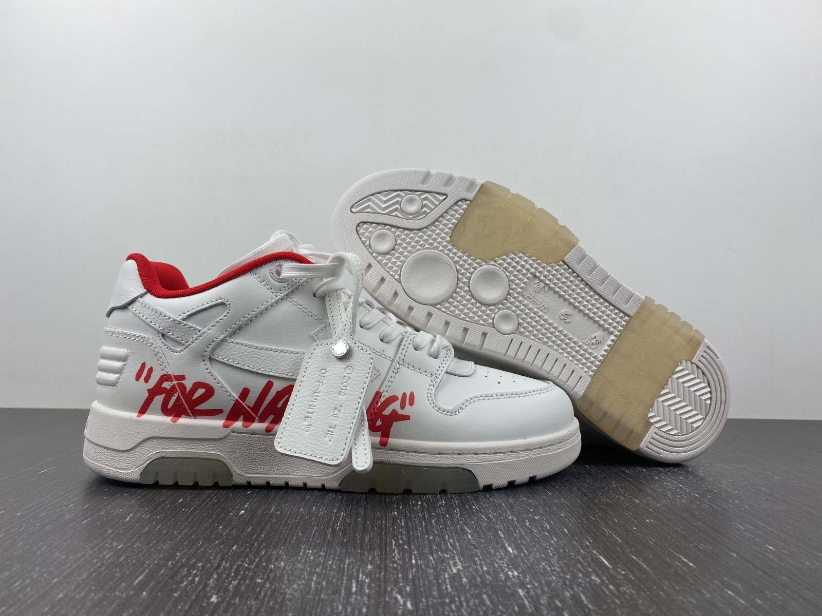 OF™ C/O VIRGIL ABLOH OUT OF OFFICE LOW-TOP LEATHER SNEAKERS ‘OOO“