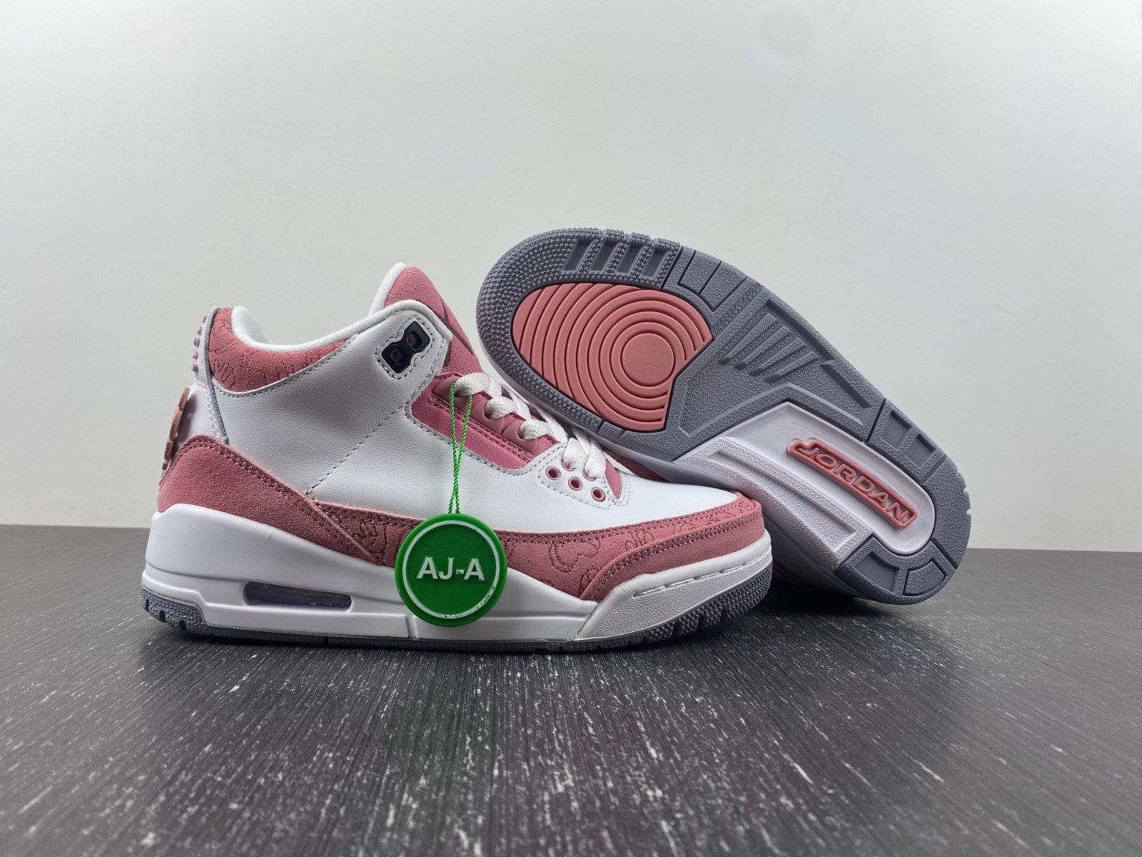 AIR JORDAN 3 RETRO