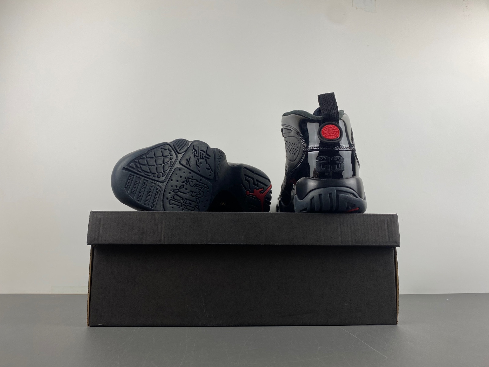 Air Jordan 9 Retro 