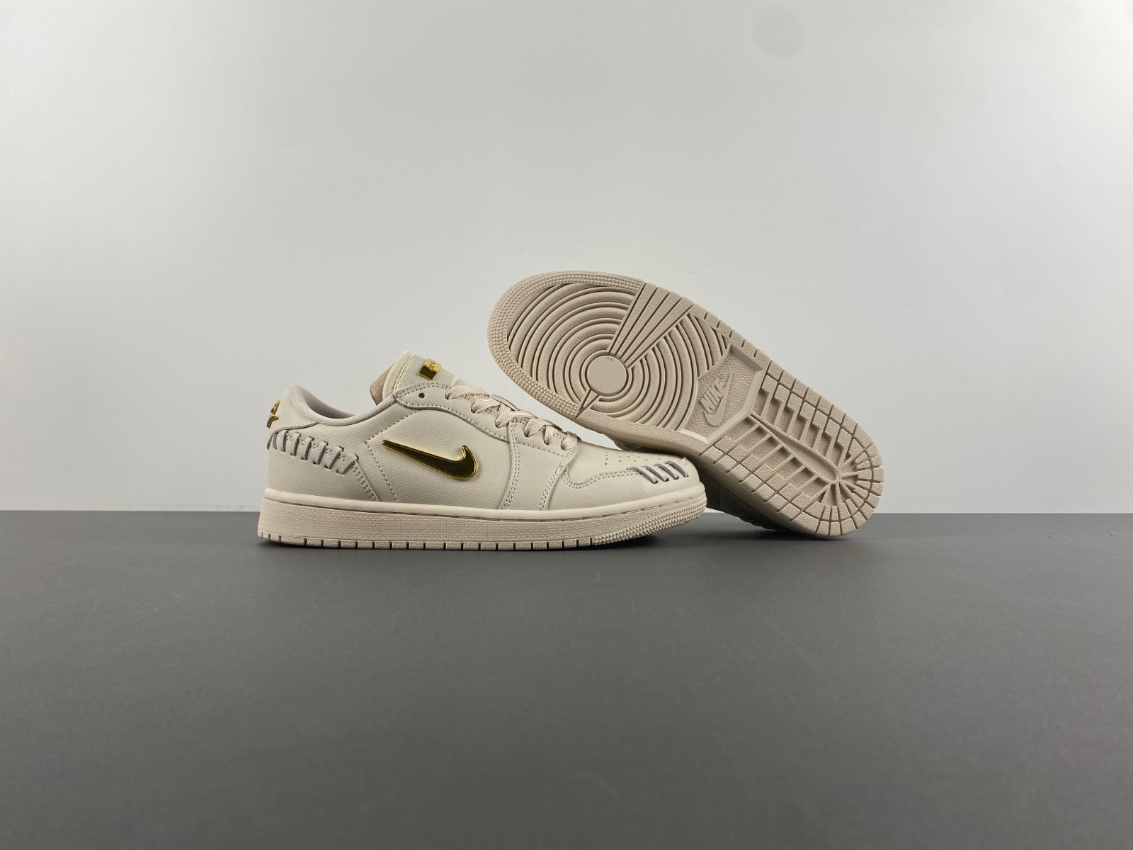 AIR JORDAN 1 LOW METHOD OF MAKE “LEGEND LIGHT BROWN” FN5032-200