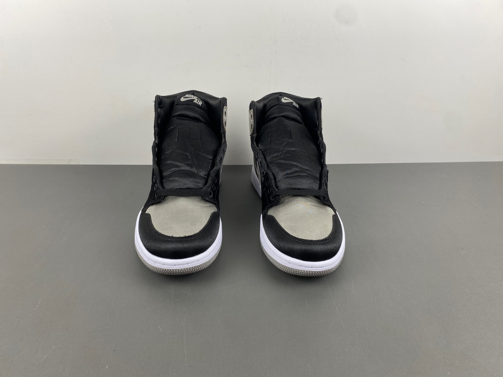 Air Jordan 1 High OG WMNS “Satin Shadow” FD4810-010