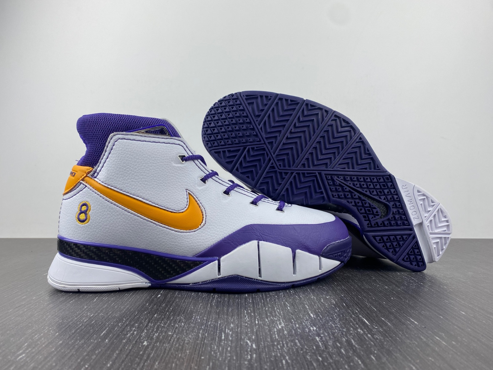 Nike ZOOM KOBE 1 PROTRO 