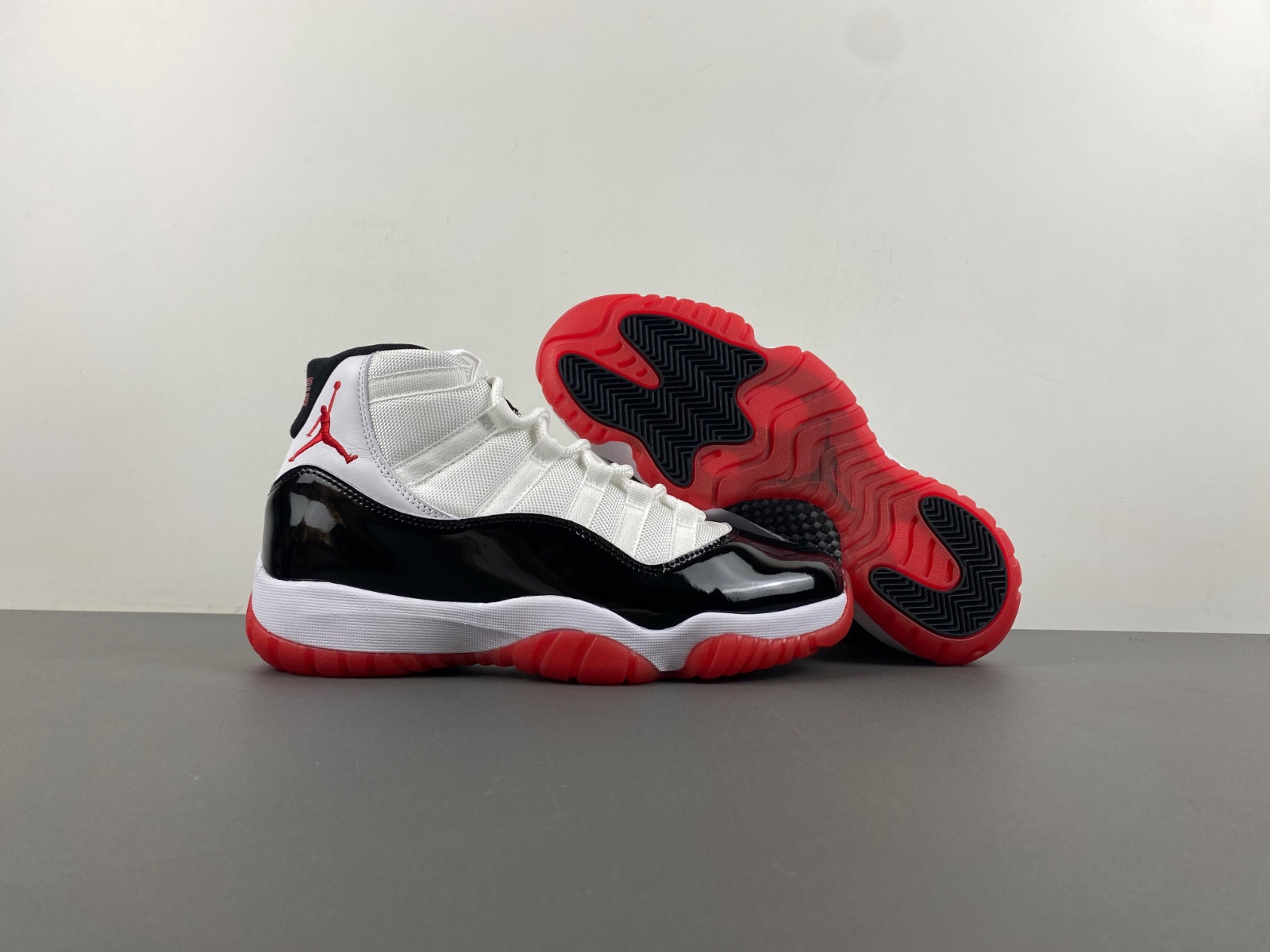 Air Jordan 11 Retro “Concord Bred” CT8012-106