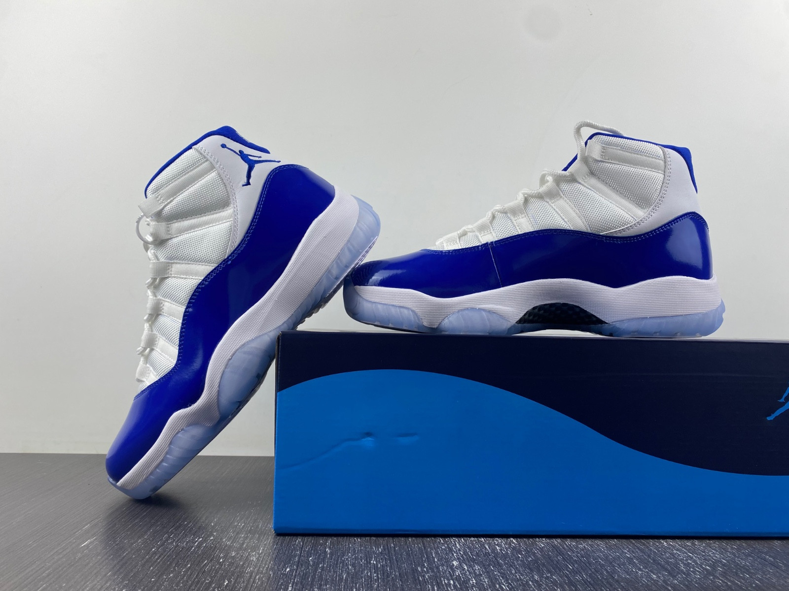 Air Jordan 11