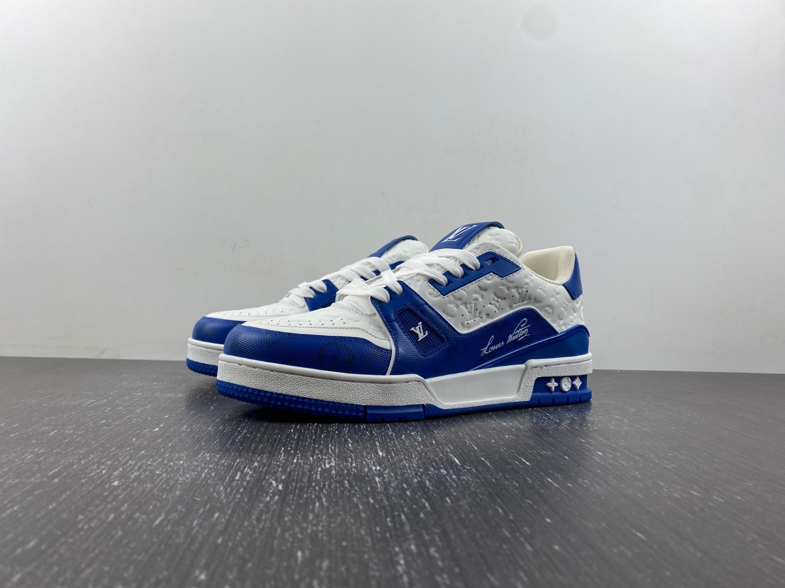 LVT SNEAKERS