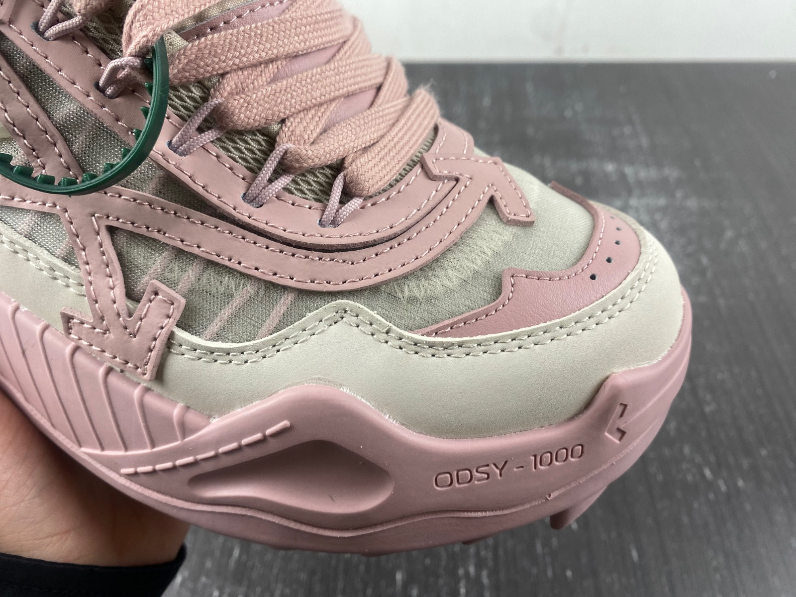 OF C/O ODSY-1000 SNEAKER
