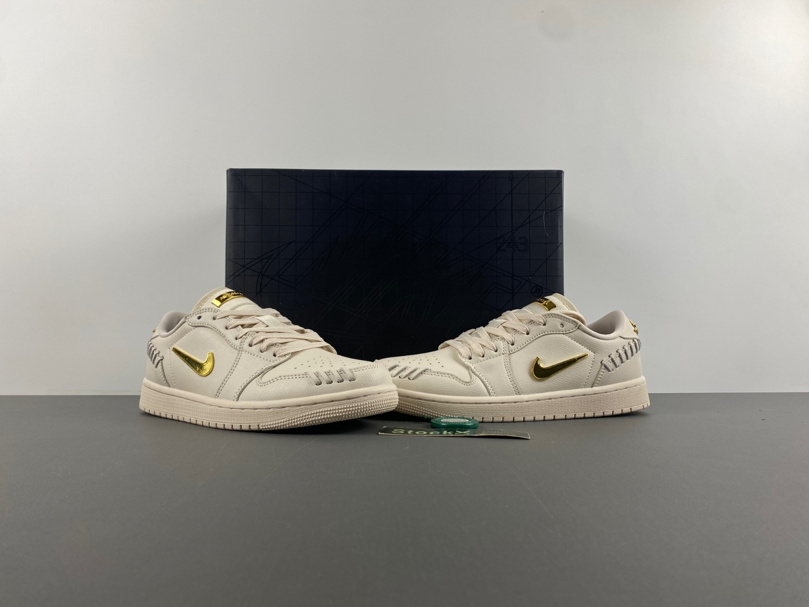 AIR JORDAN 1 LOW METHOD OF MAKE “LEGEND LIGHT BROWN” FN5032-200