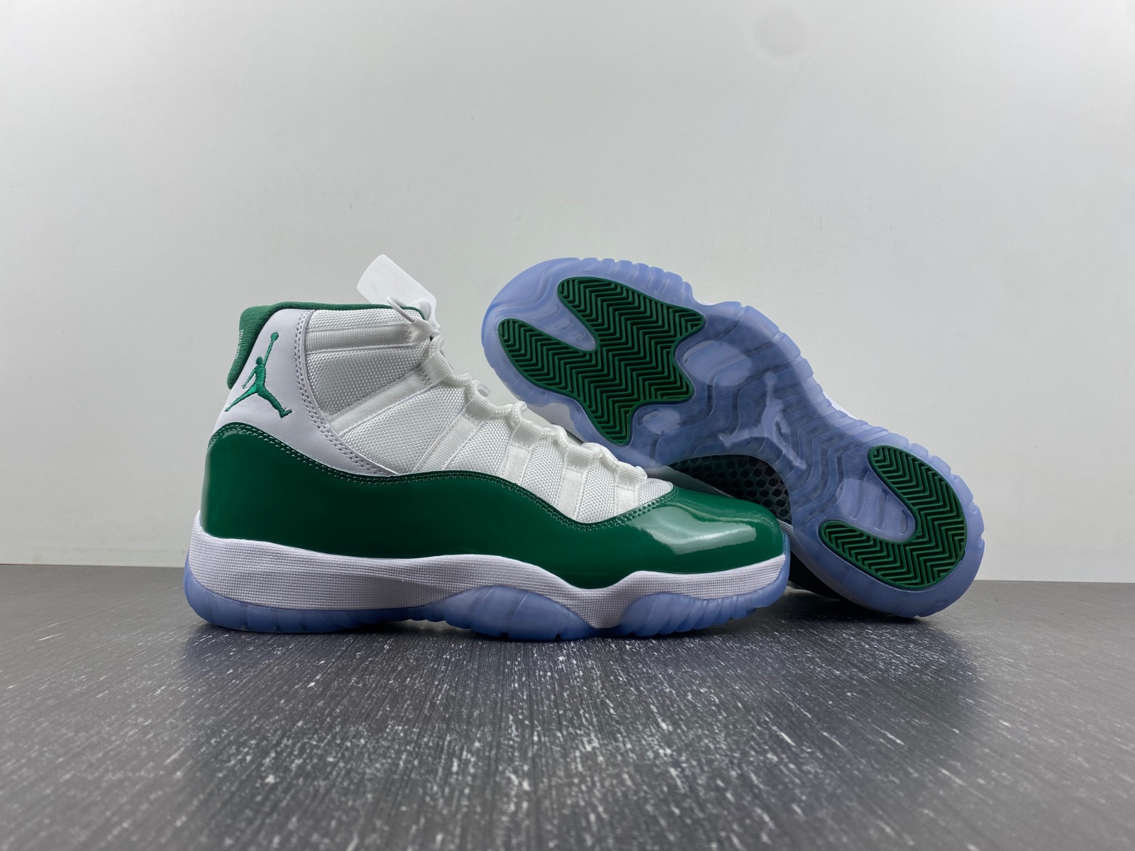 Air Jordan 11