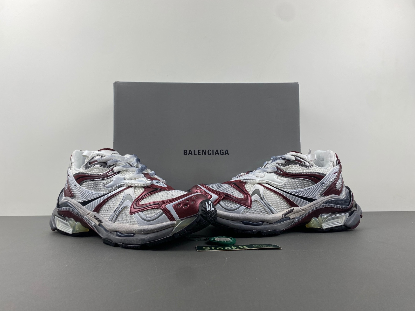 Ba*len*cia*ga runner sneaker