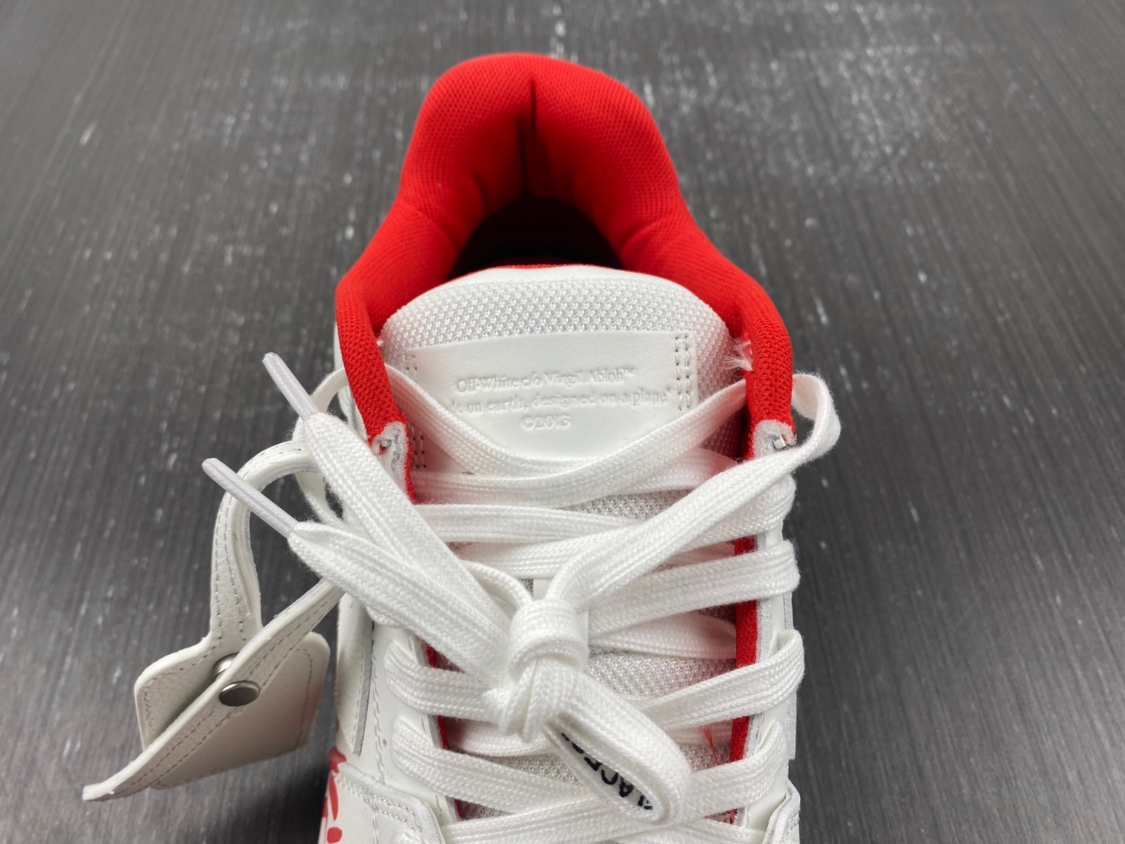 OF™ C/O VIRGIL ABLOH OUT OF OFFICE LOW-TOP LEATHER SNEAKERS ‘OOO“