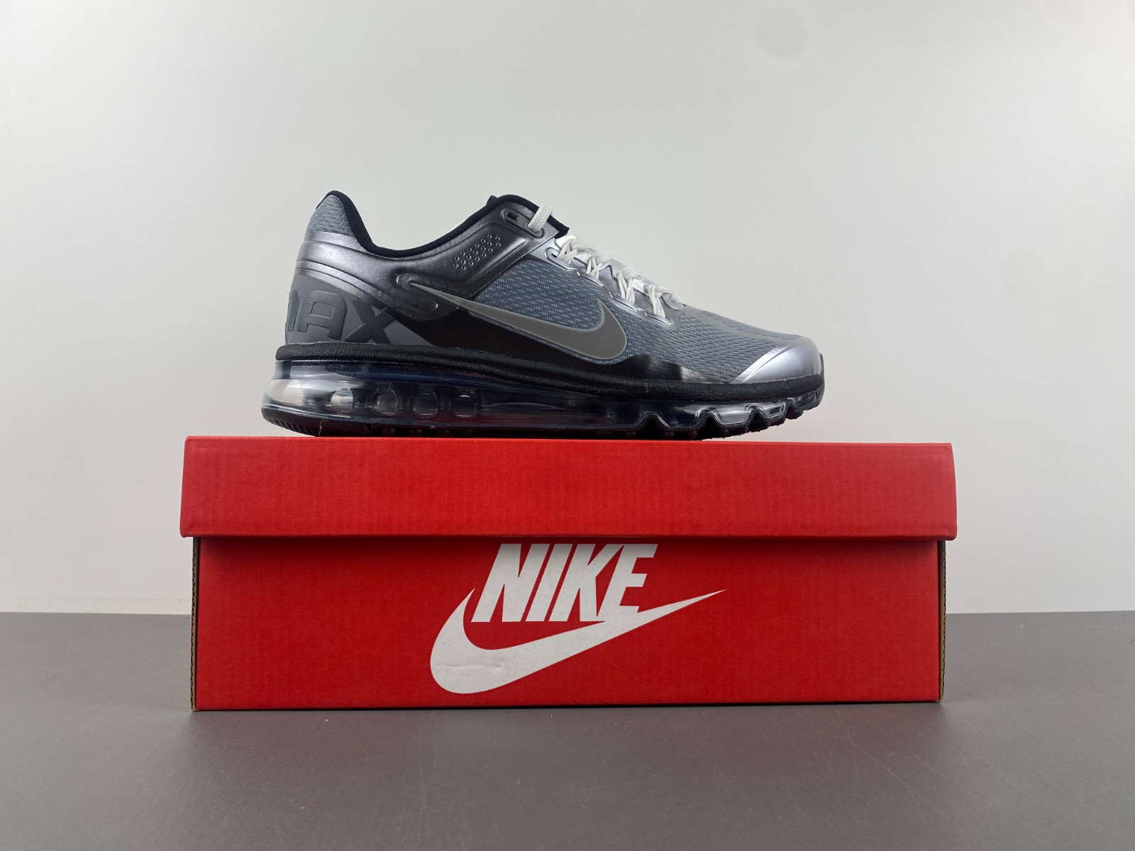 Nike Air Max 2013 "Metallic Cool Grey" HQ3481-099