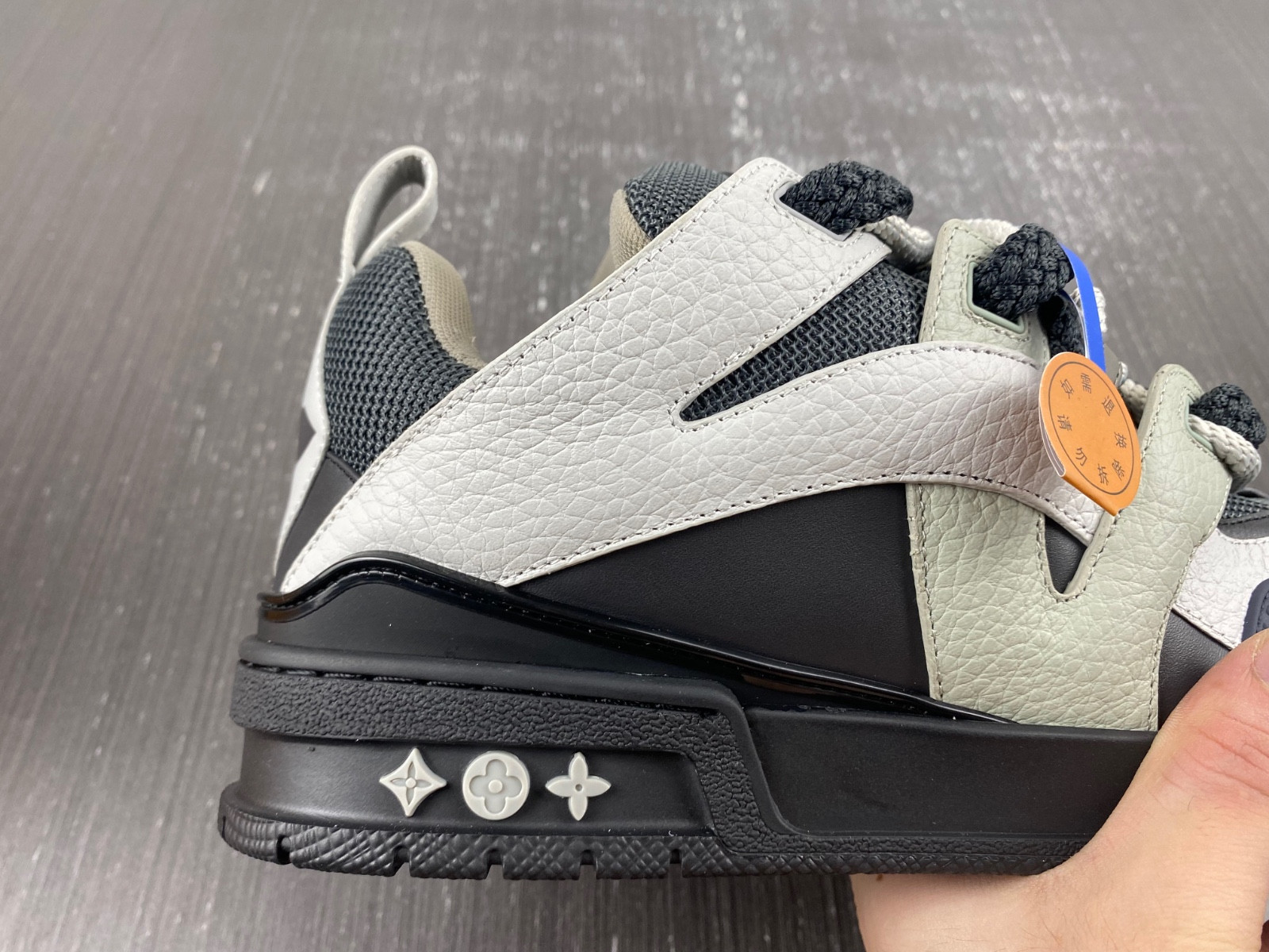 LVT SNEAKERS