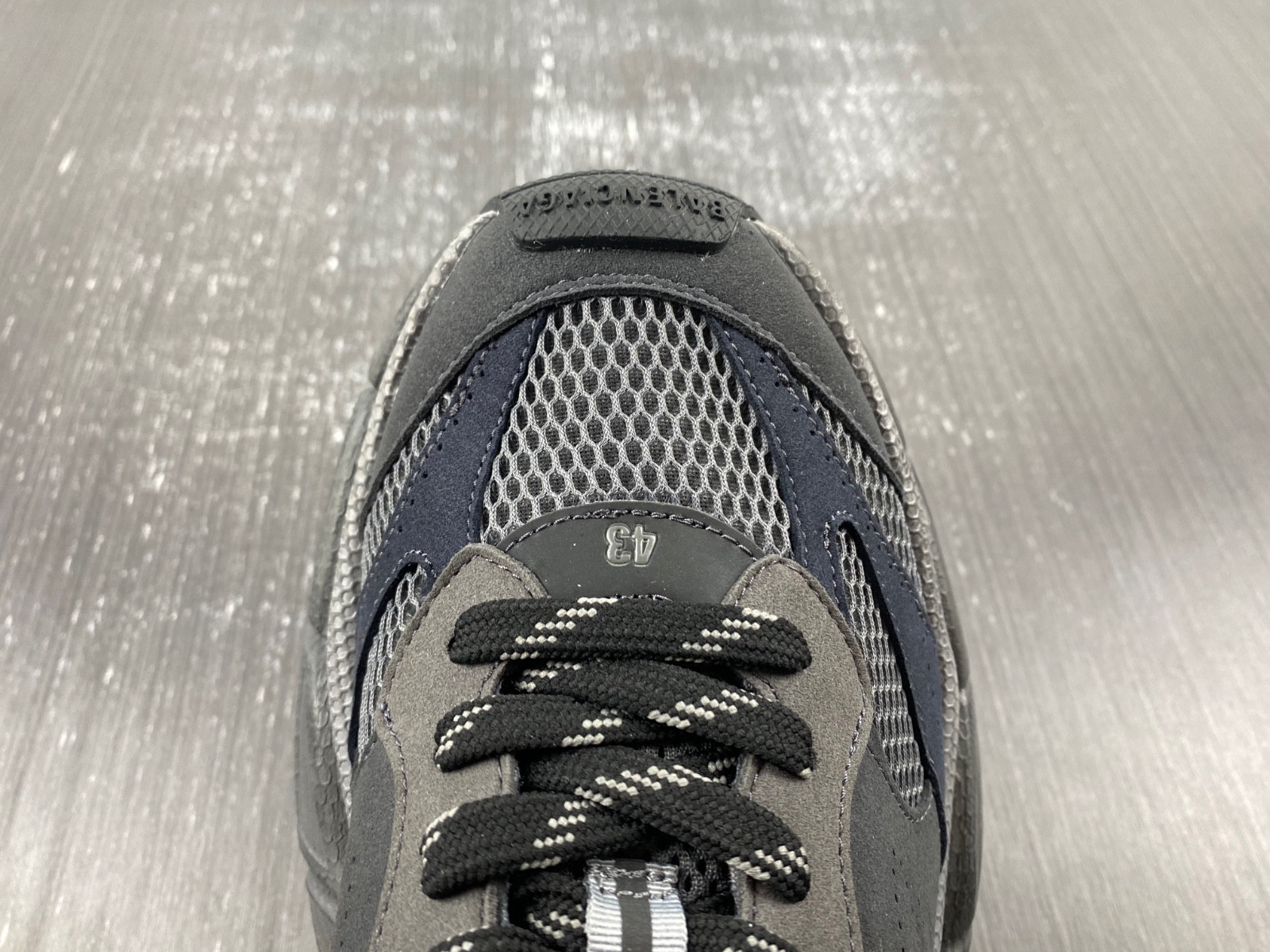 BC XL Sneakers