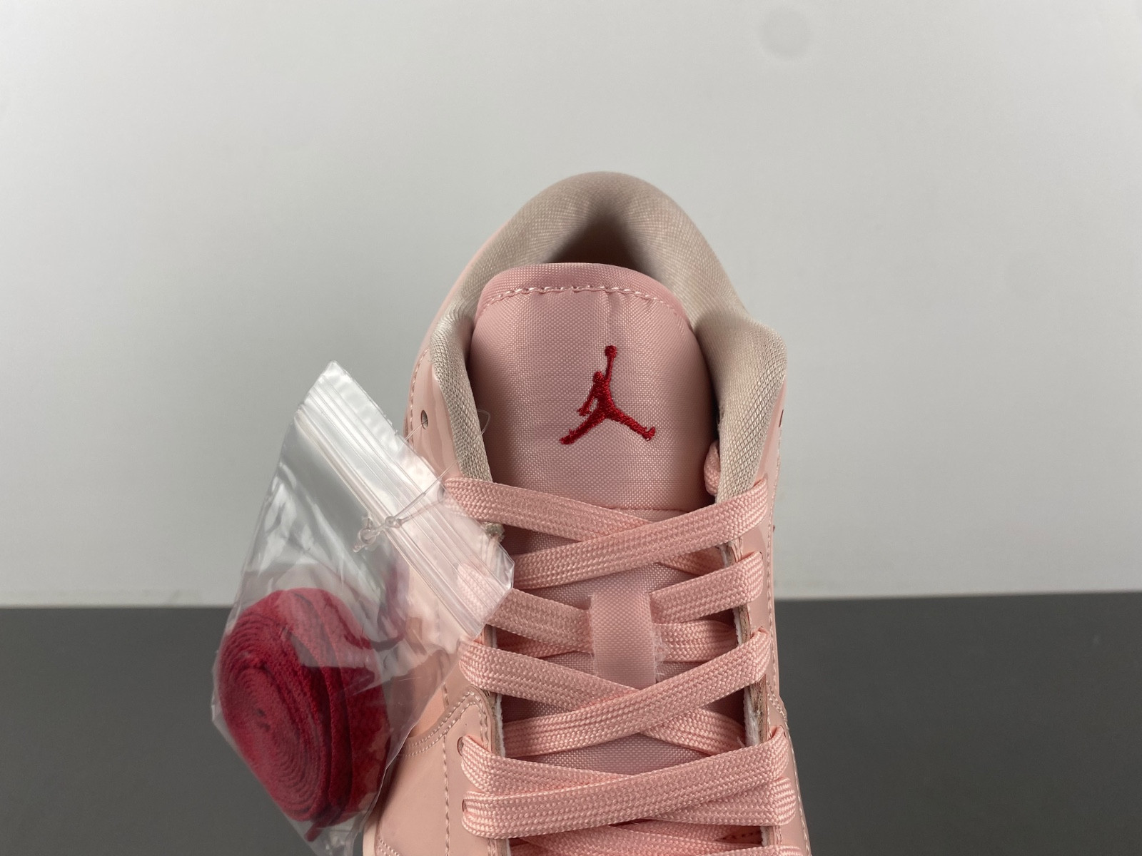 Air Jordan 1 Low "Valentine