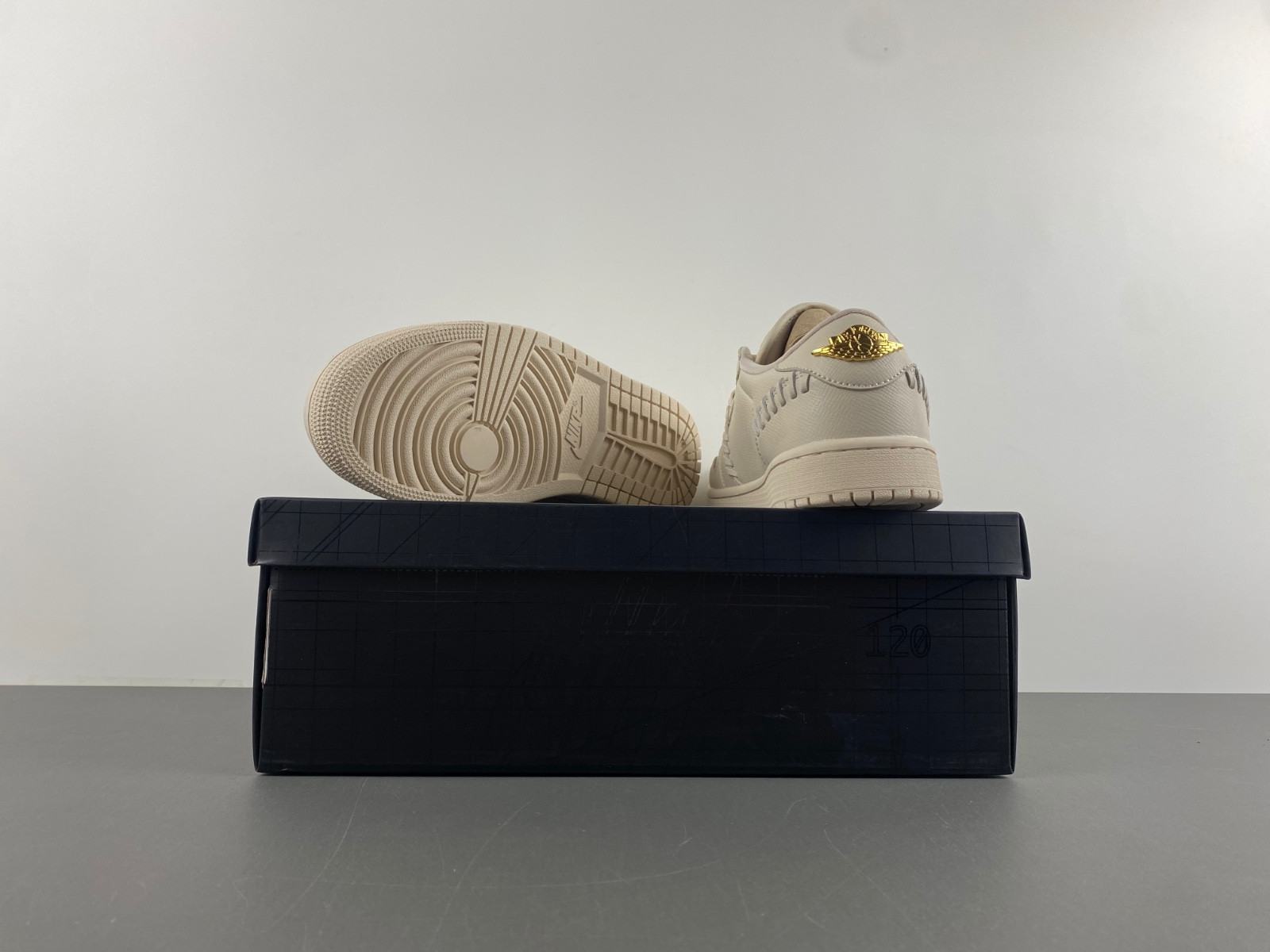 AIR JORDAN 1 LOW METHOD OF MAKE “LEGEND LIGHT BROWN” FN5032-200