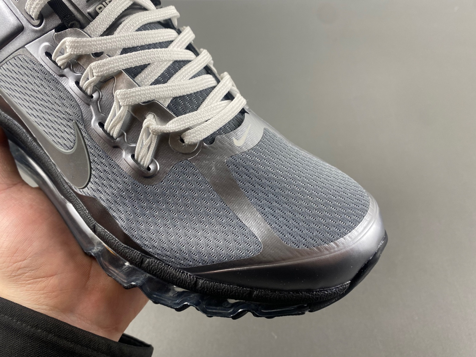 Nike Air Max 2013 "Metallic Cool Grey" HQ3481-099