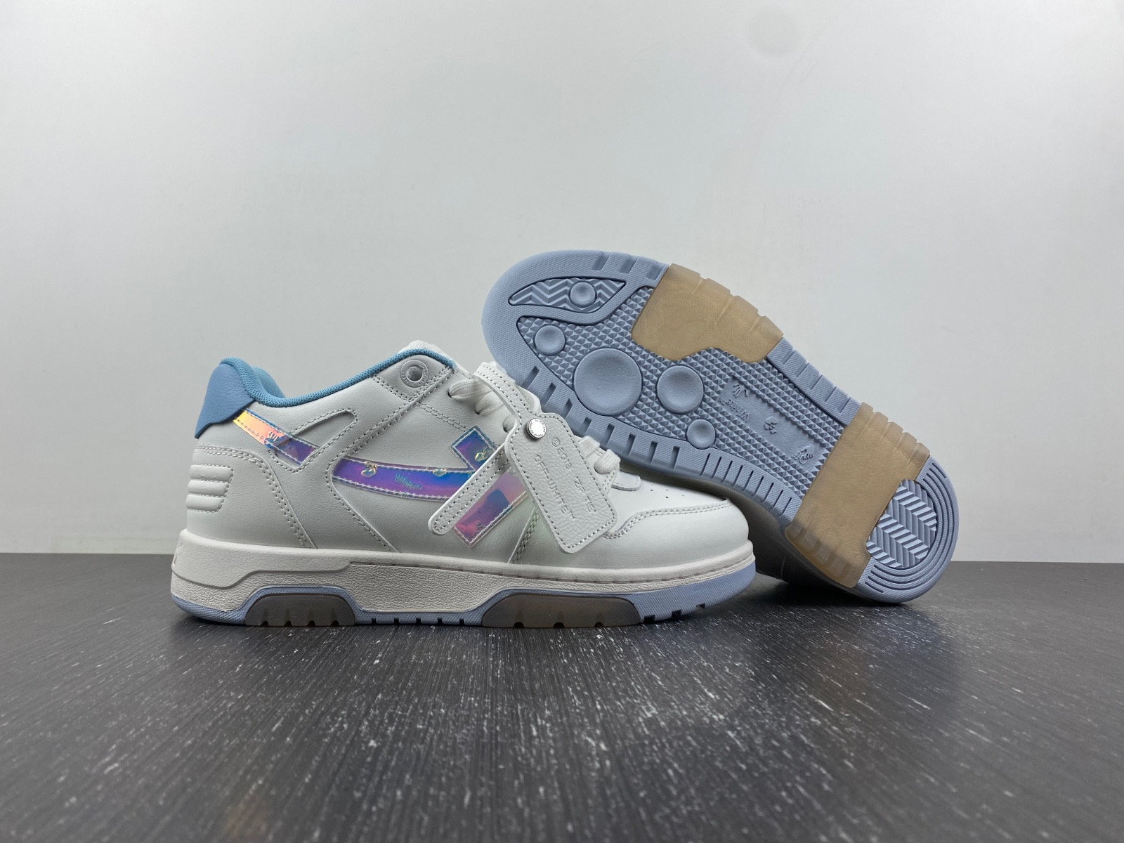 OF™ C/O VIRGIL ABLOH OUT OF OFFICE LOW-TOP LEATHER SNEAKERS ‘OOO“