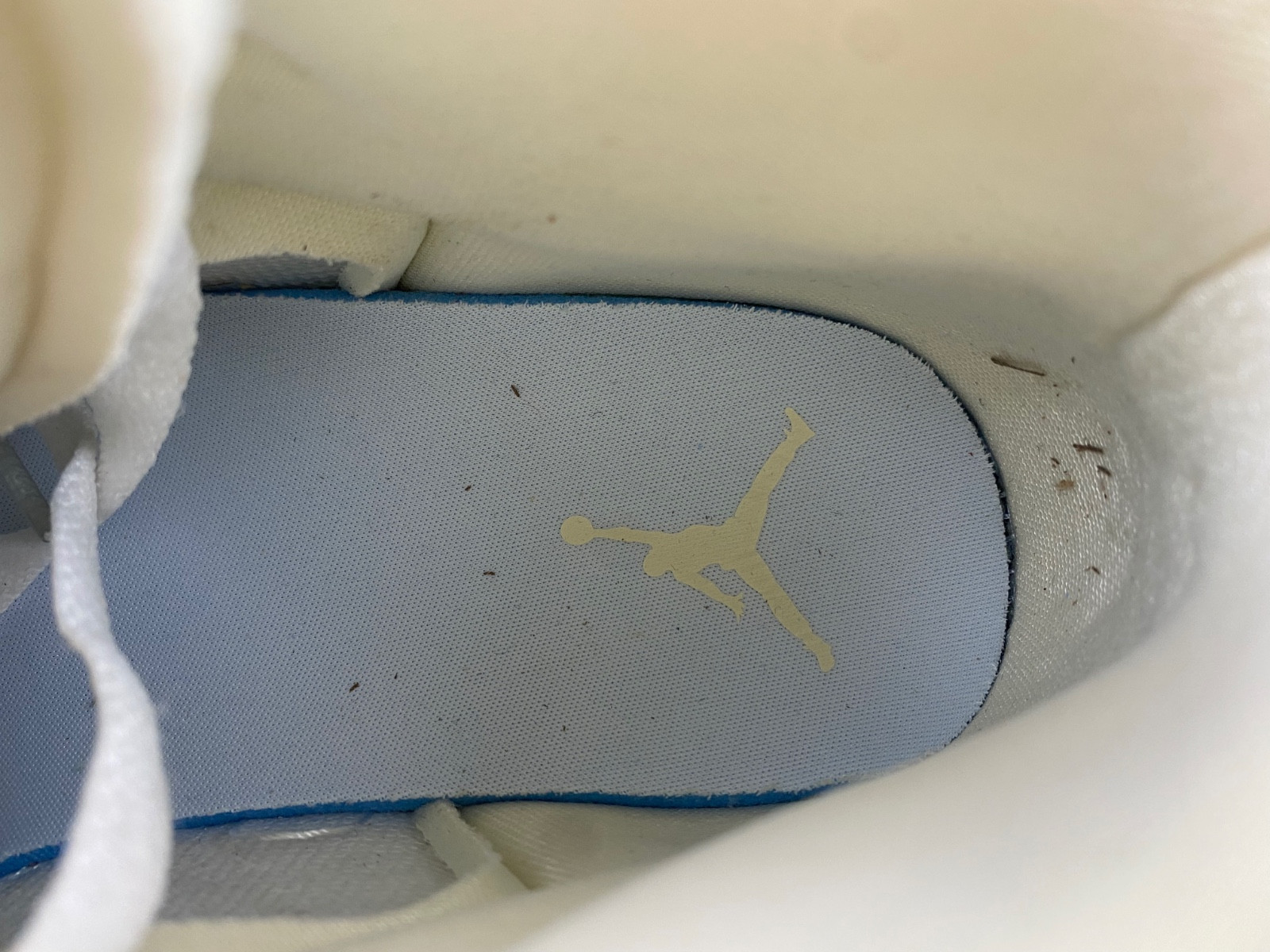 Air Jordan 1 Mid SE Craft