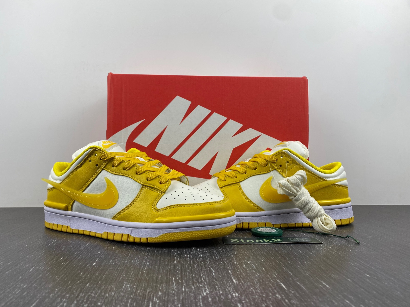 NIKE DUNK LOW TWIST “VIVID SULFUR” DZ2794-100