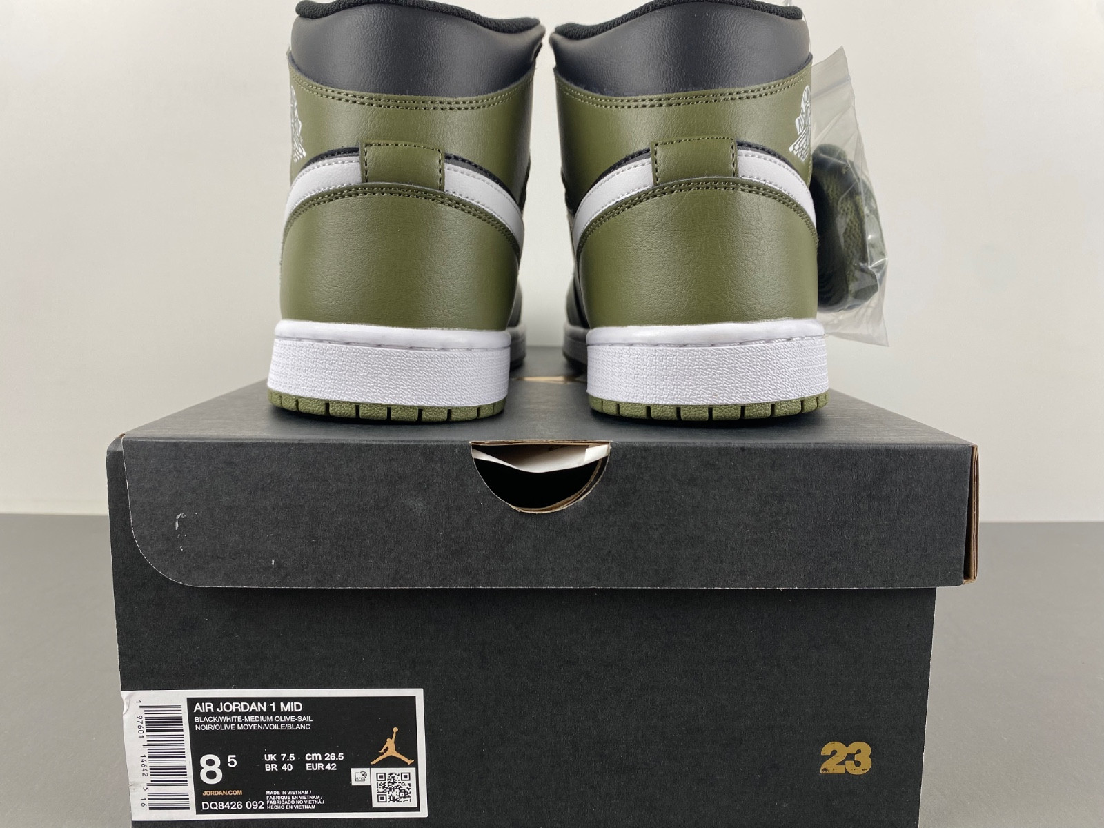 Air Jordan 1 Mid 