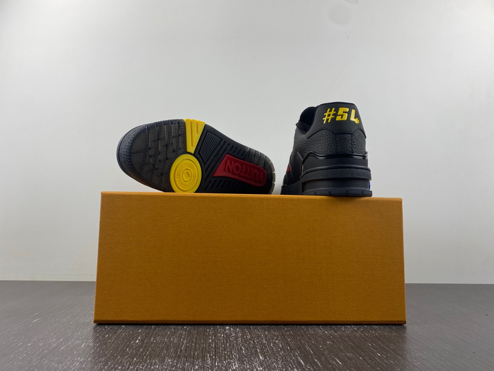 LVT SNEAKERS