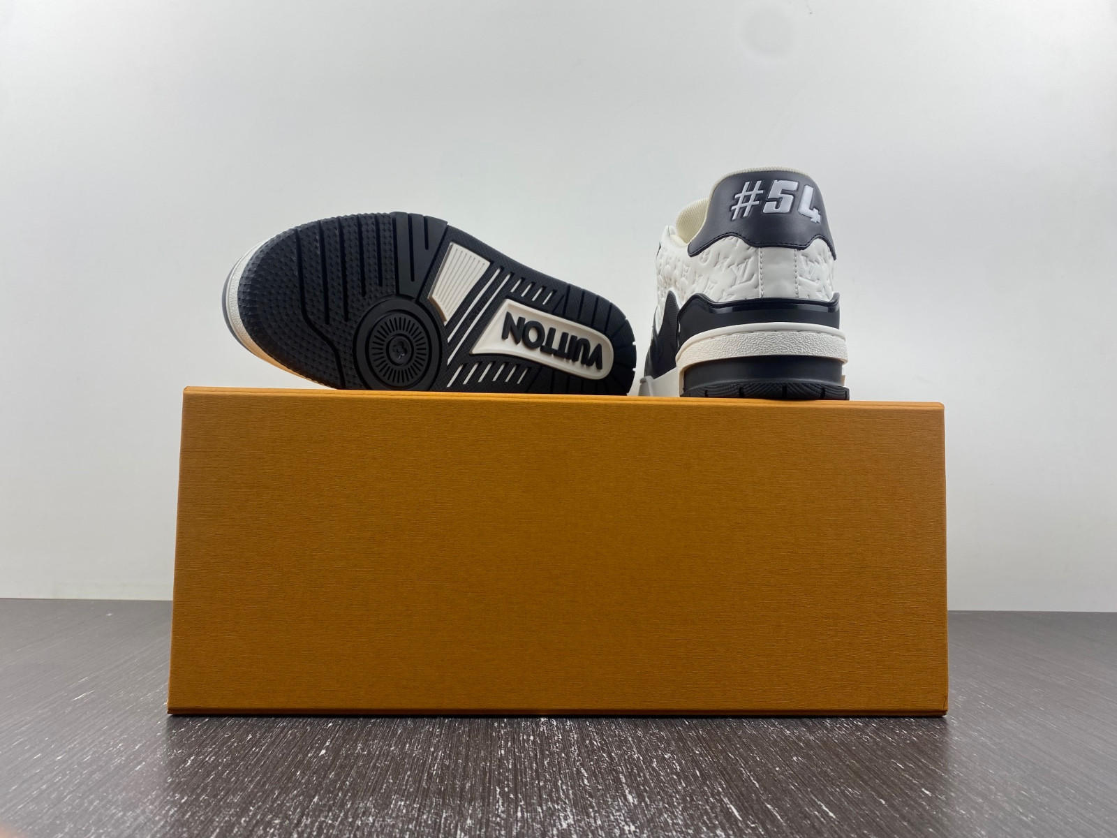 LVT SNEAKERS
