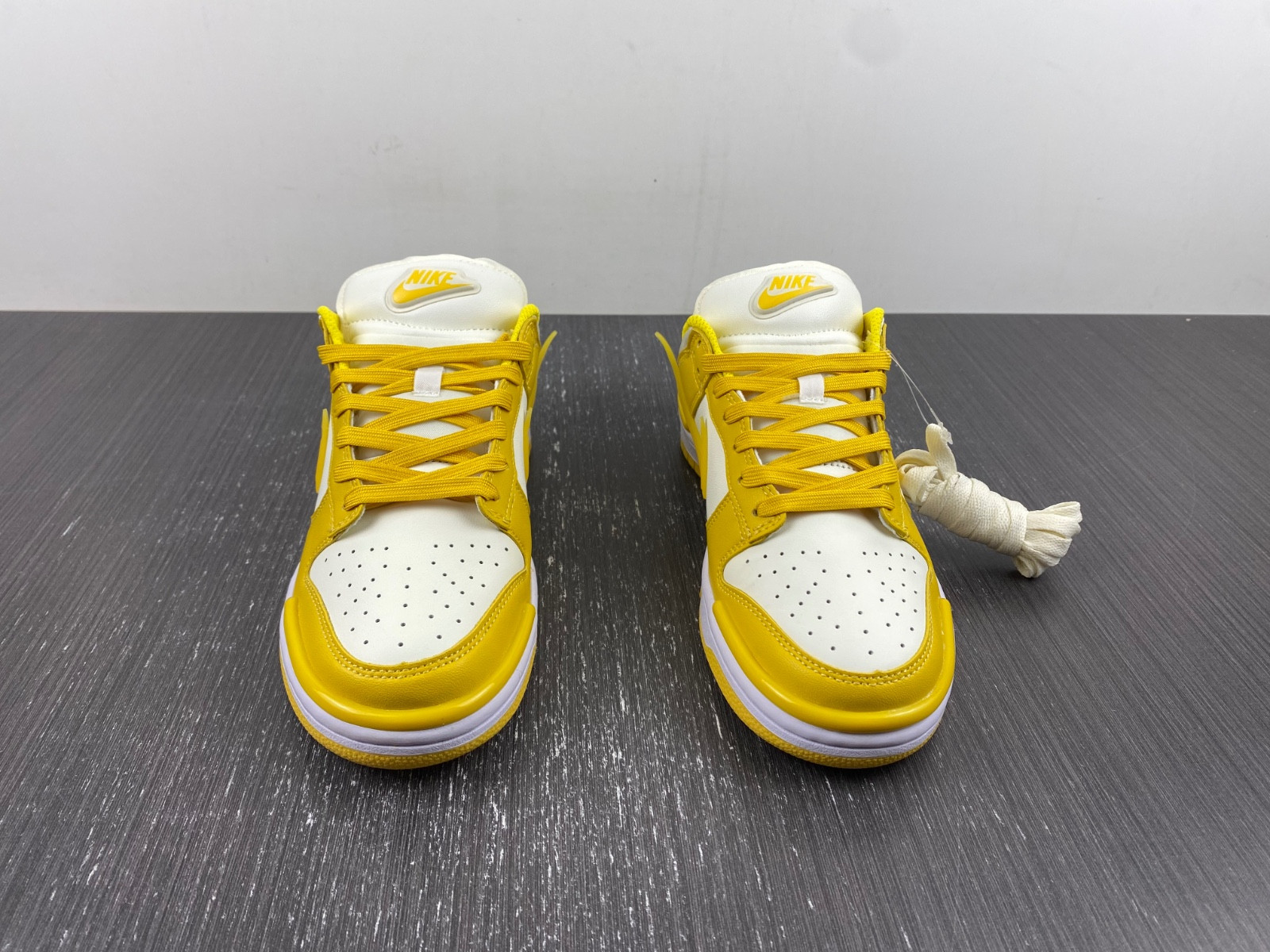 NIKE DUNK LOW TWIST “VIVID SULFUR” DZ2794-100