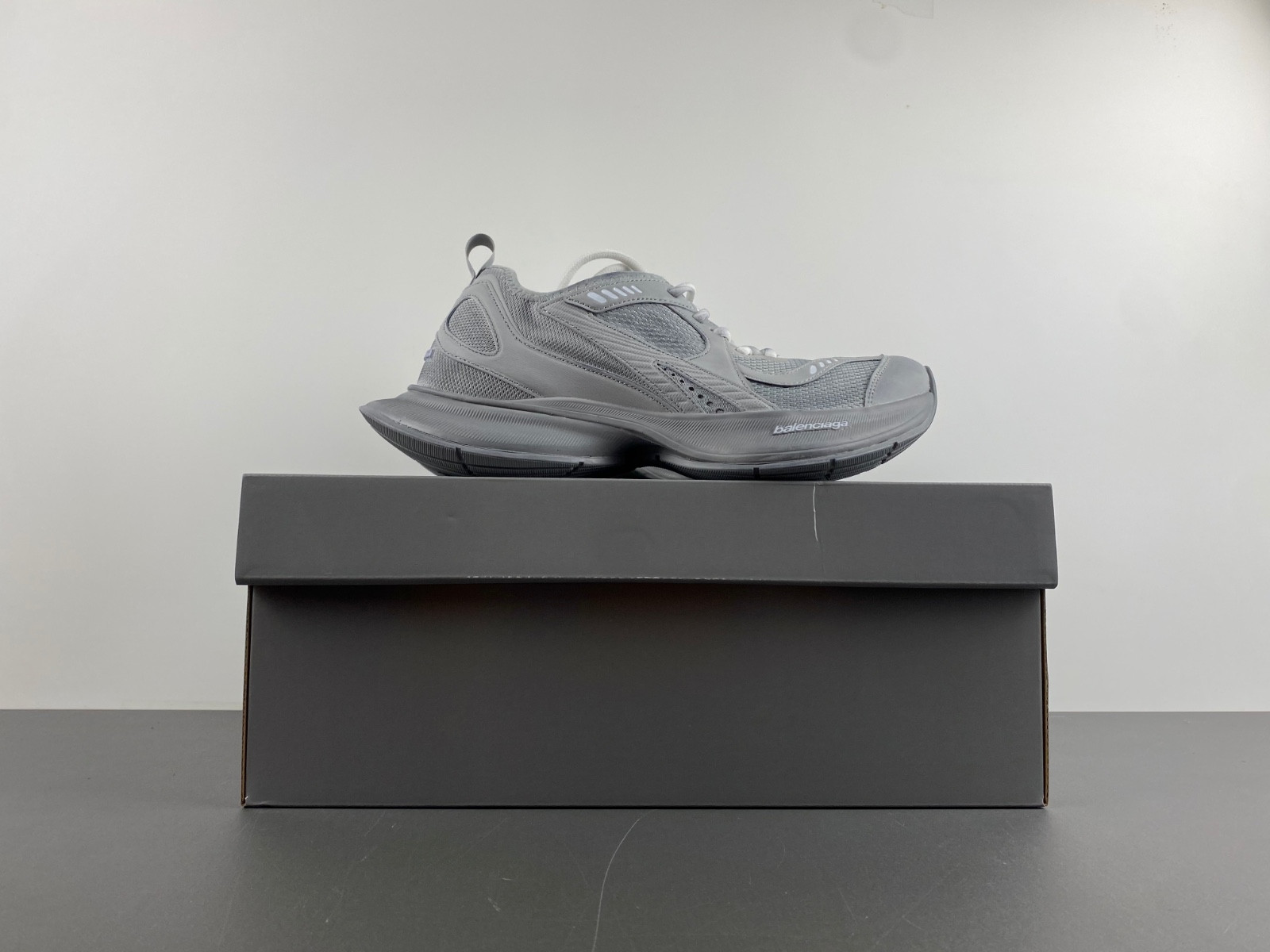 BC XL SNEAKERS