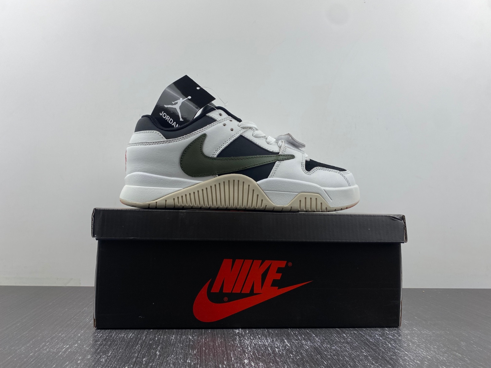 Travis Scott x Jordan Cut The Check DR9317-001