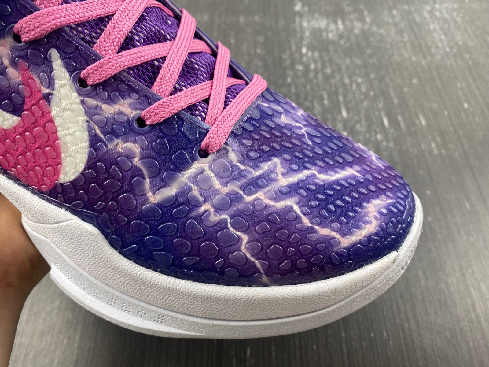 NIKE ZOOM KOBE 6
