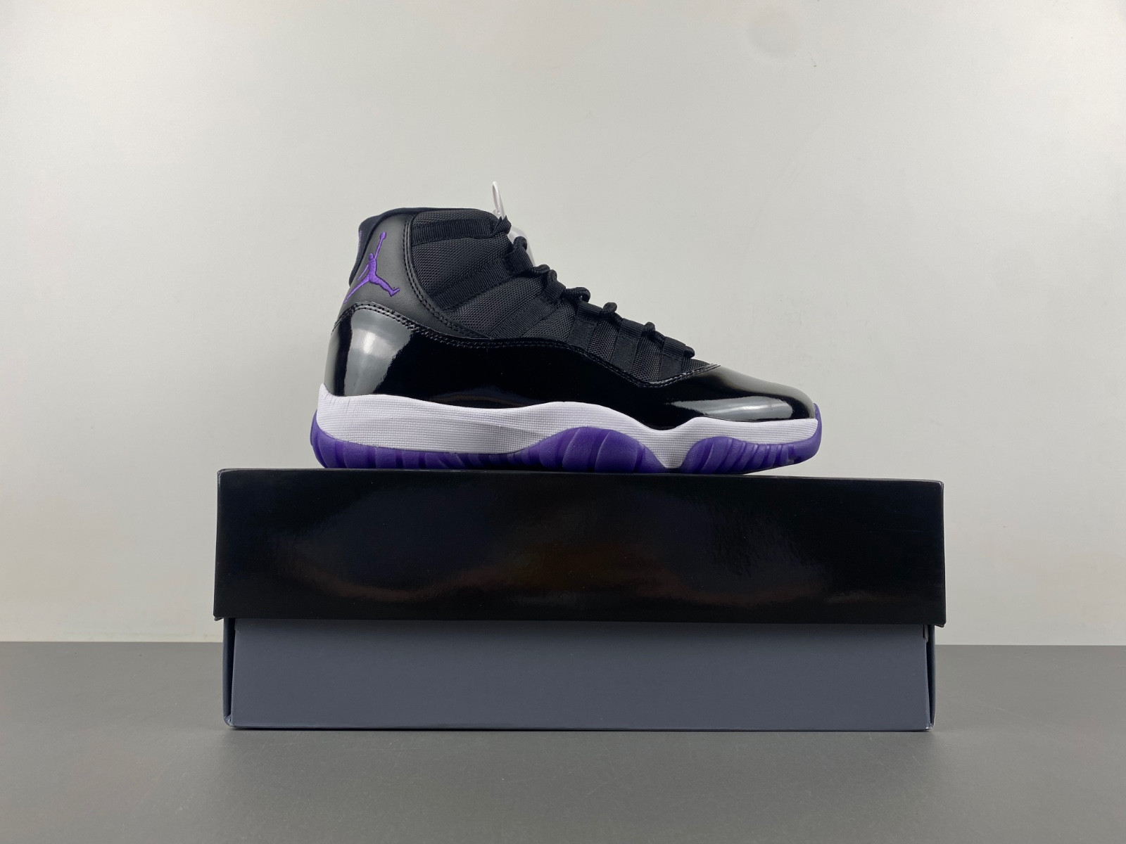 Air Jordan 11