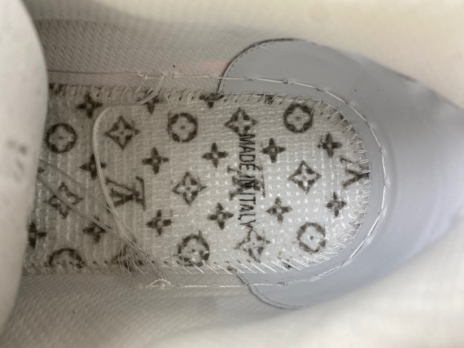 LVT SNEAKERS