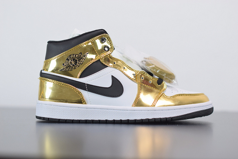 AIR JORDAN 1 MID 554727-156