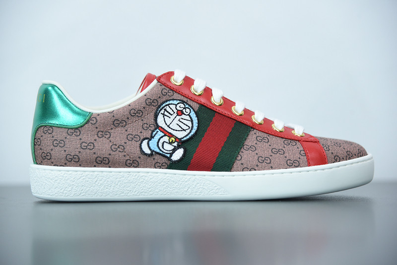 G*u*i sneaker