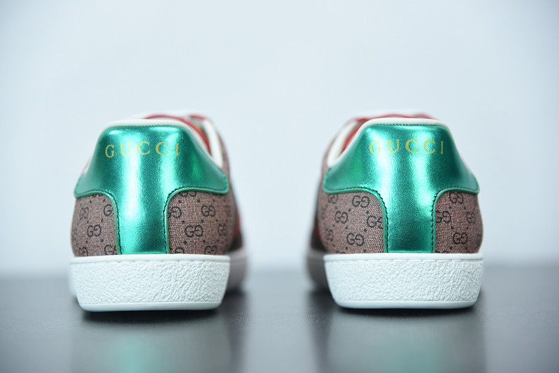 G*u*i sneaker