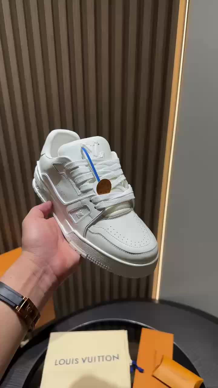 LVT SNEAKERS