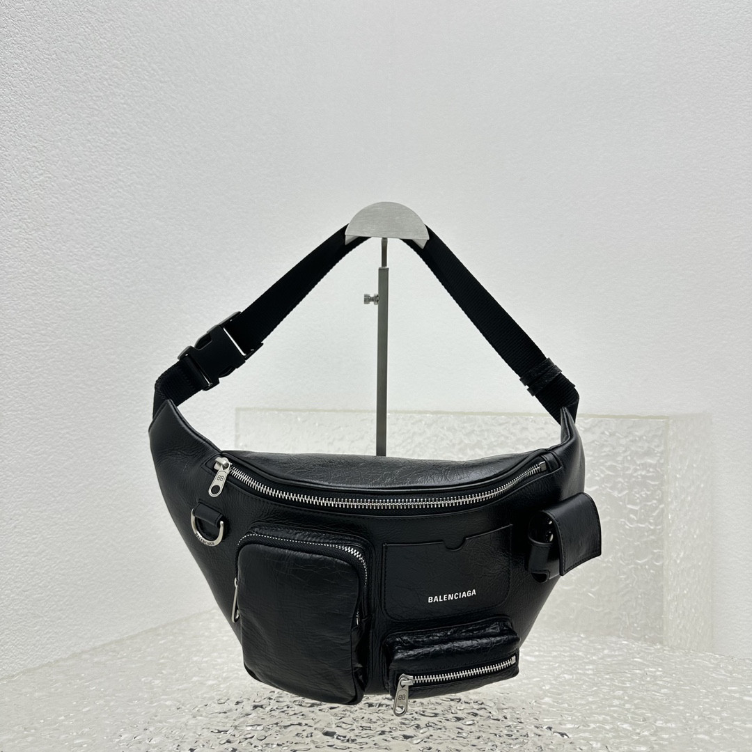 Ba*len*cia*ga purse