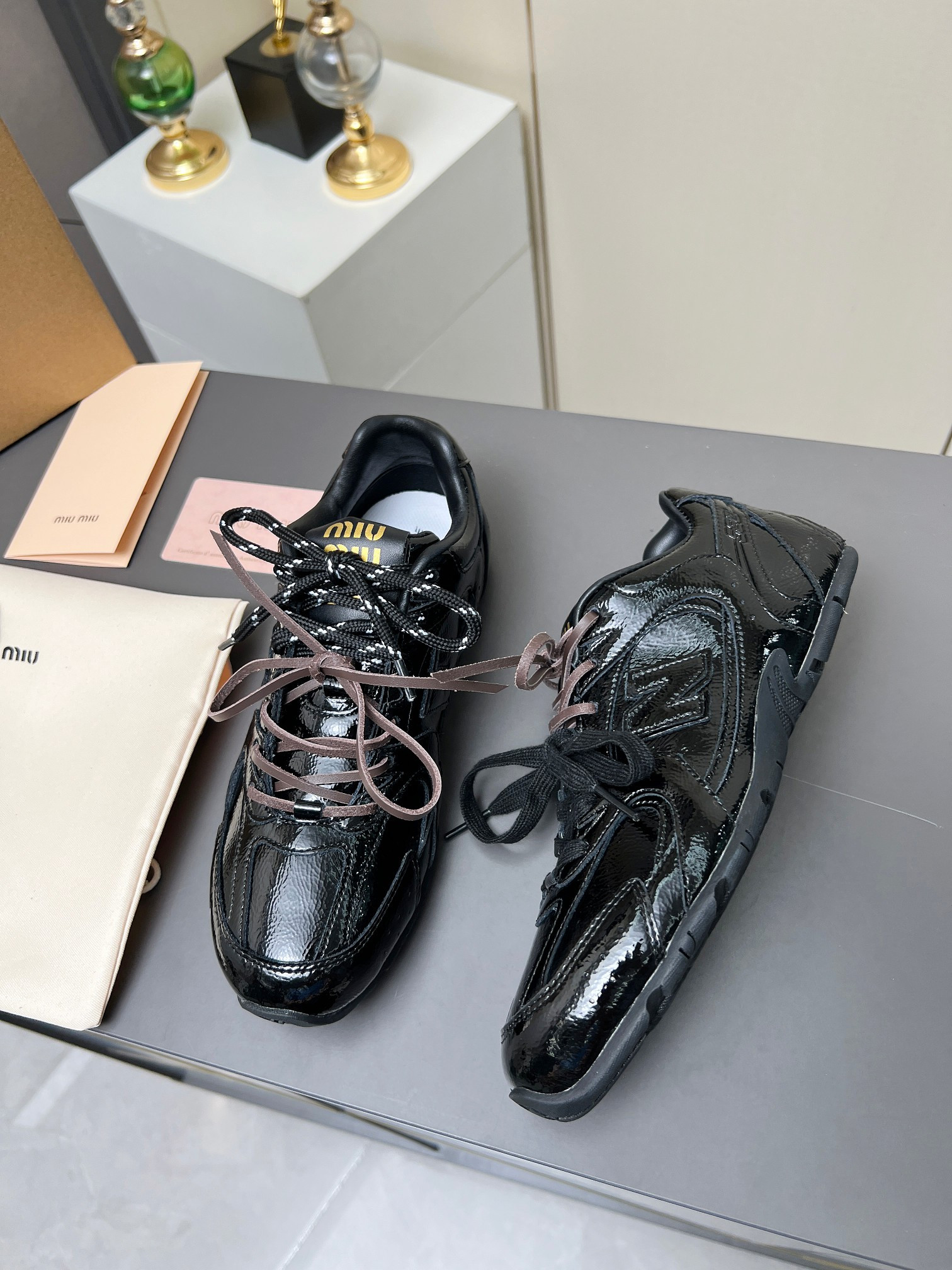 NEW BALANCE X MIUMIU SNEAKER
