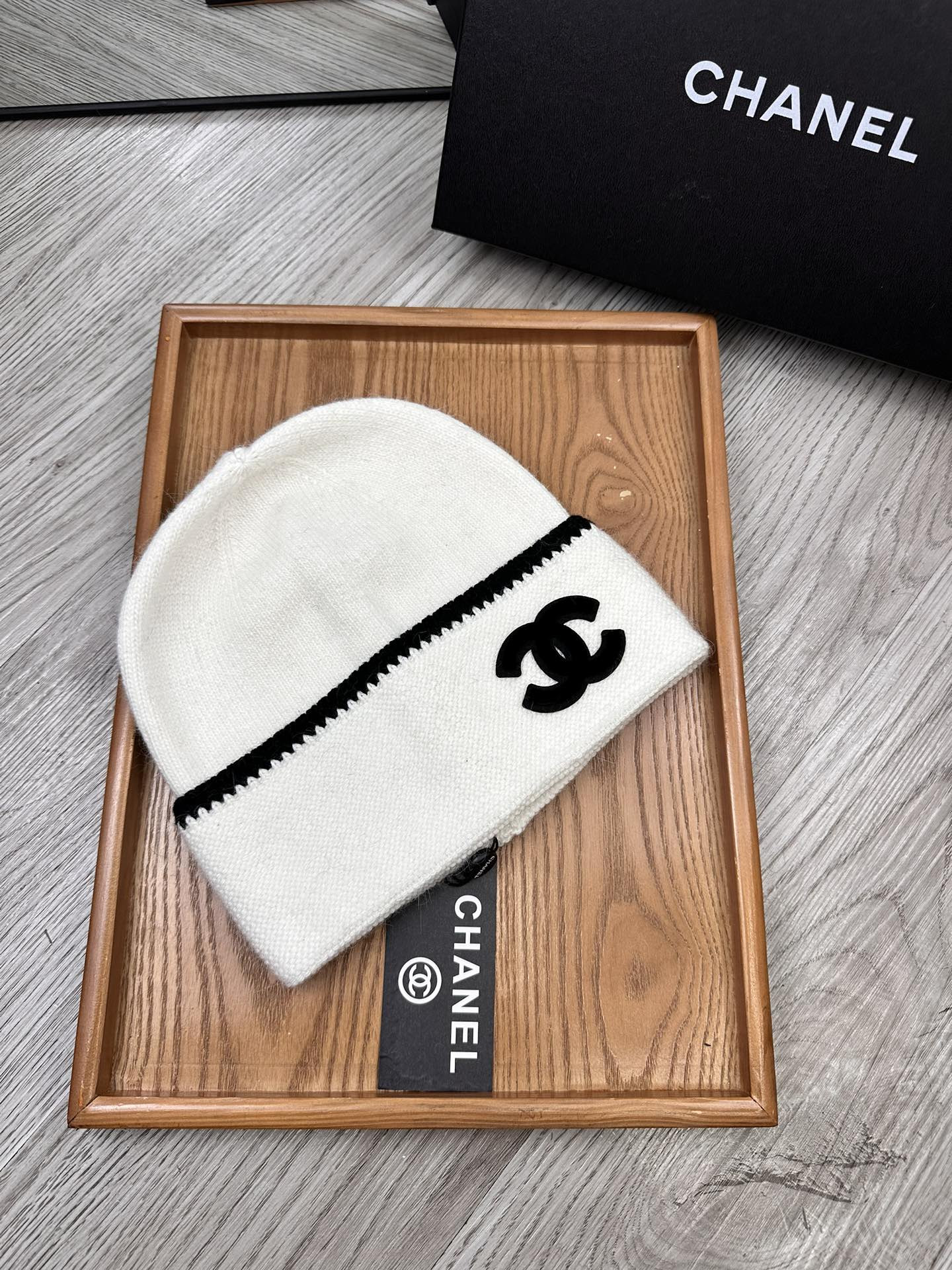 C hat