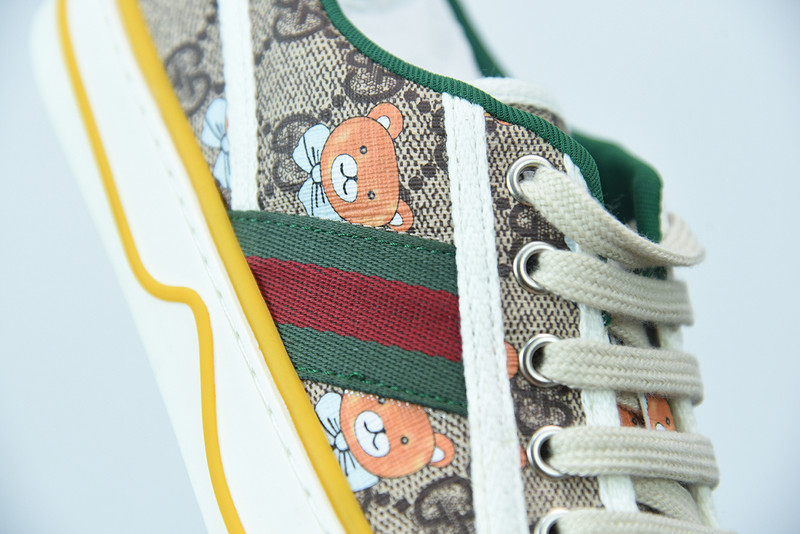 G*u*i sneaker