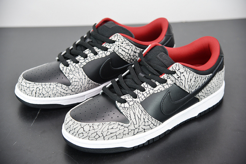 Supreme X NIKE SB DUNK LOW PRO SB 