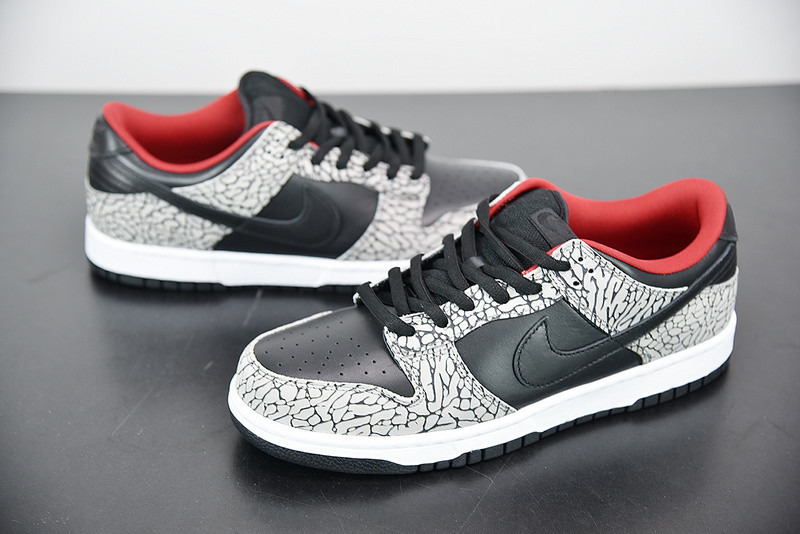 Supreme X NIKE SB DUNK LOW PRO SB 