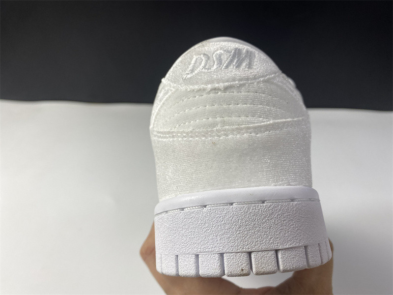 DOVER STREET MARKET X NIKE SB DUNK LOW DH2686-100