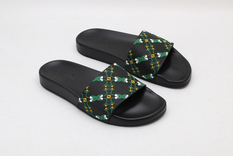 FENDI SLIDE