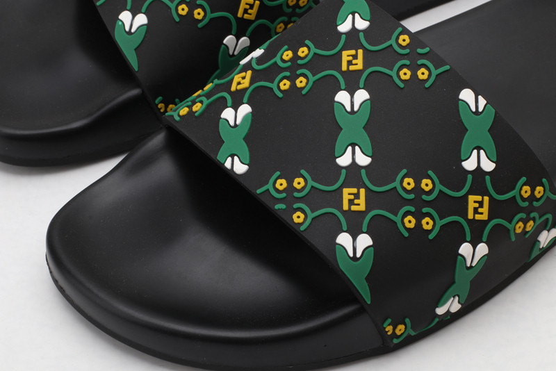 FENDI SLIDE