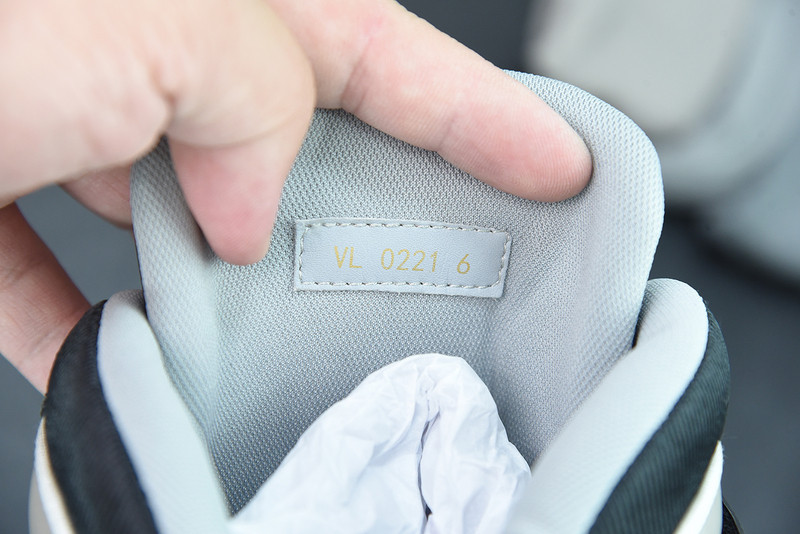 LVT SNEAKERS