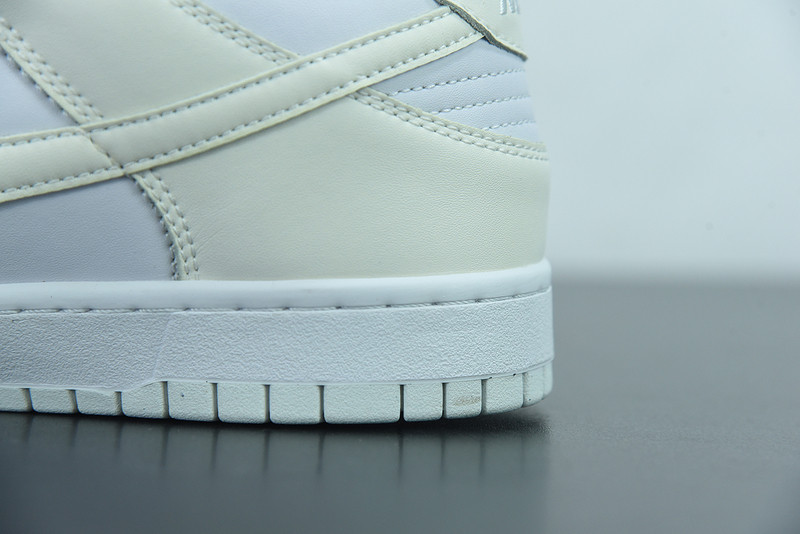 WMNS DUNK LOW 
