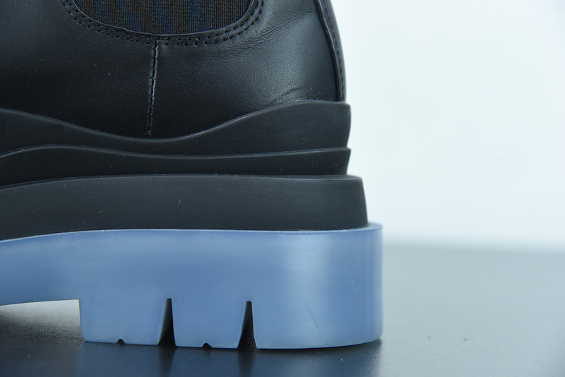 b0tte*a Ven*ta sneaker