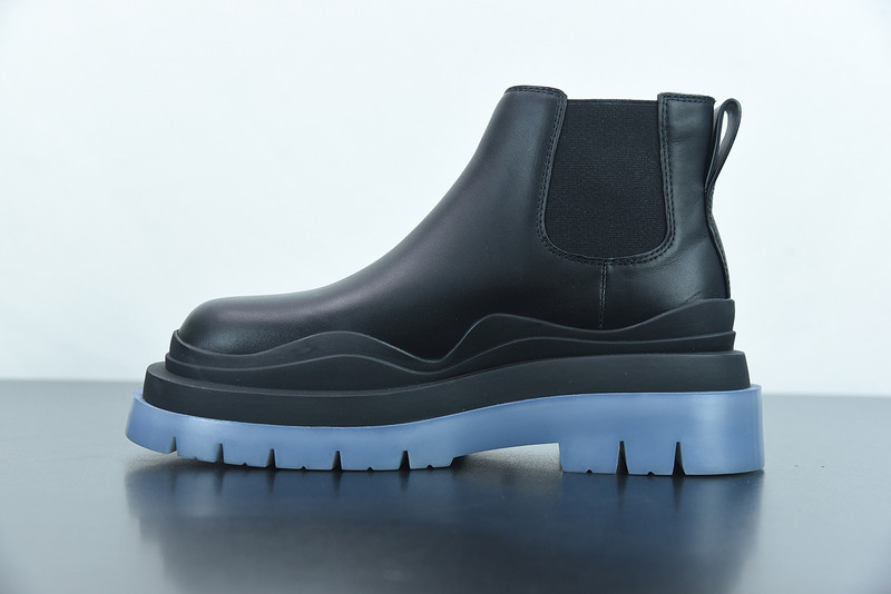 b0tte*a Ven*ta sneaker